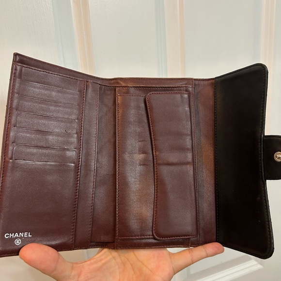Chanel long flap wallet lambskin matelasse - Picture 9 of 16